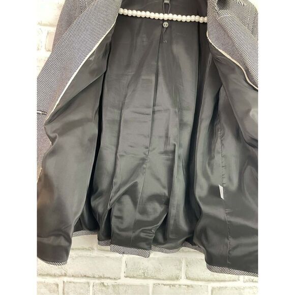 Talbots - Picture 6 of 8